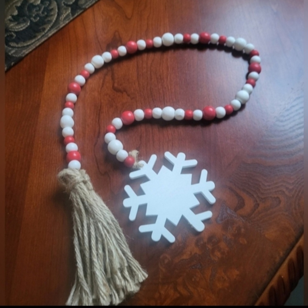 Christmas Wooden Bead Garland with White Snowflake and Jute Tassel